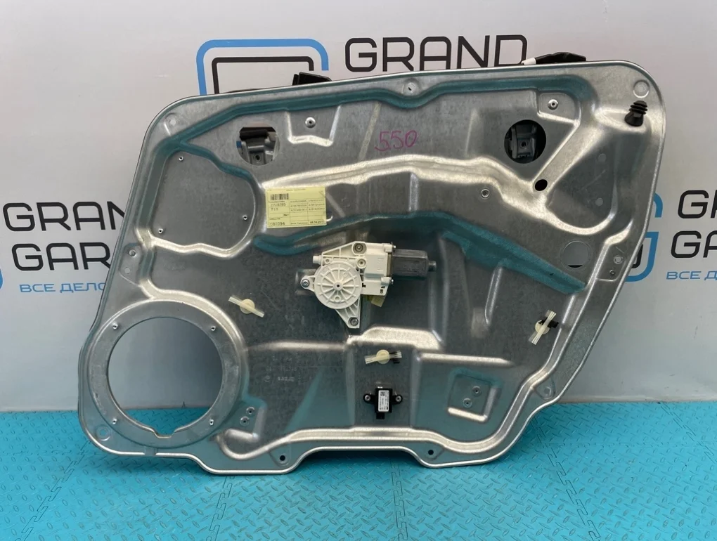 Стеклоподъемник Mercedes-Benz Gl-Class 2011 A1647201679 X164 642.820 3.0, передний правый