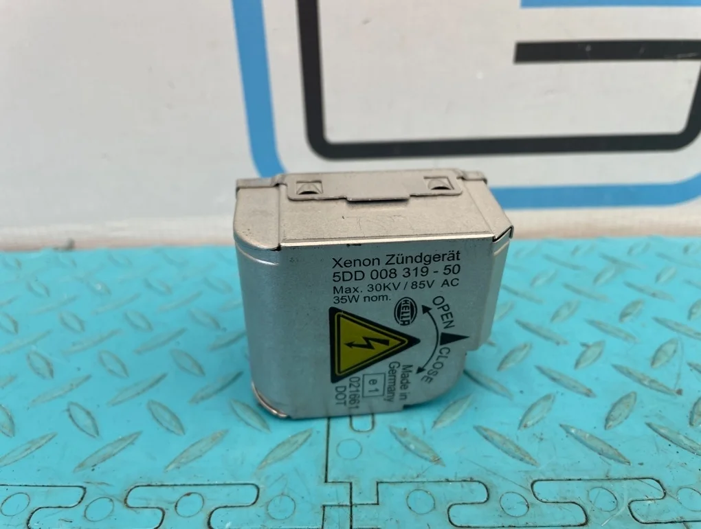 Блок розжига ксенона Audi A8 2005 4E0941471 D3 BFM 4.2