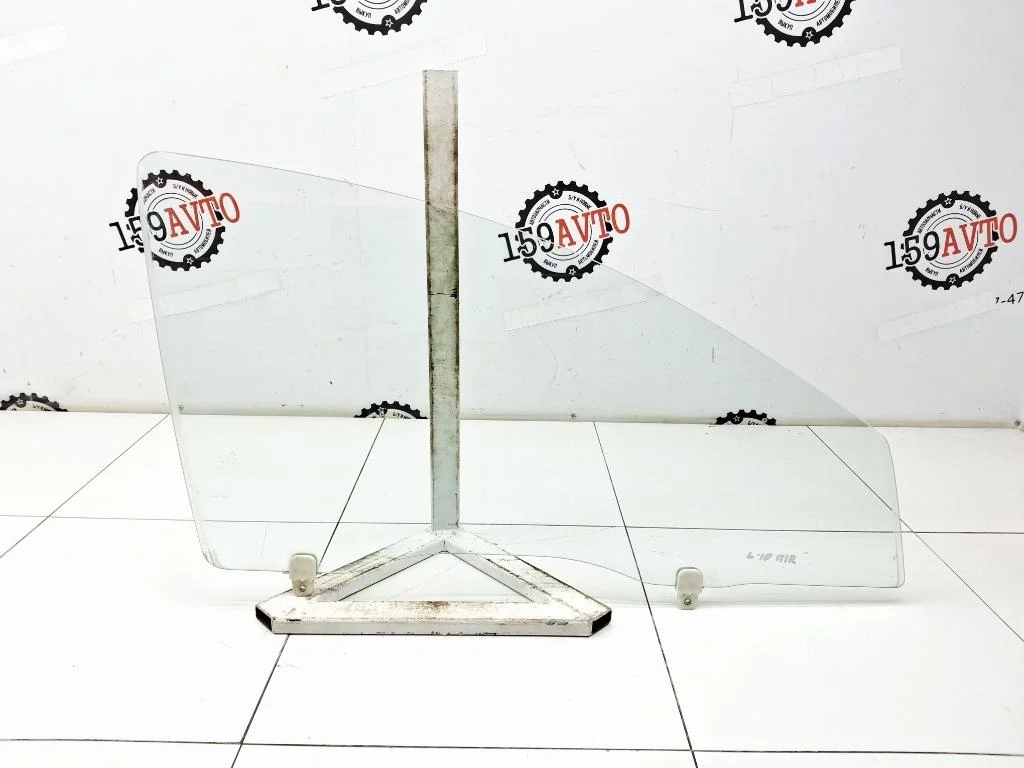 Стекло двери передней правой Mitsubishi Lancer 10 2008 CY