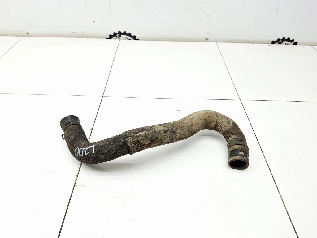 Патрубок радиатора Mitsubishi L200 2012 (KA/KB)