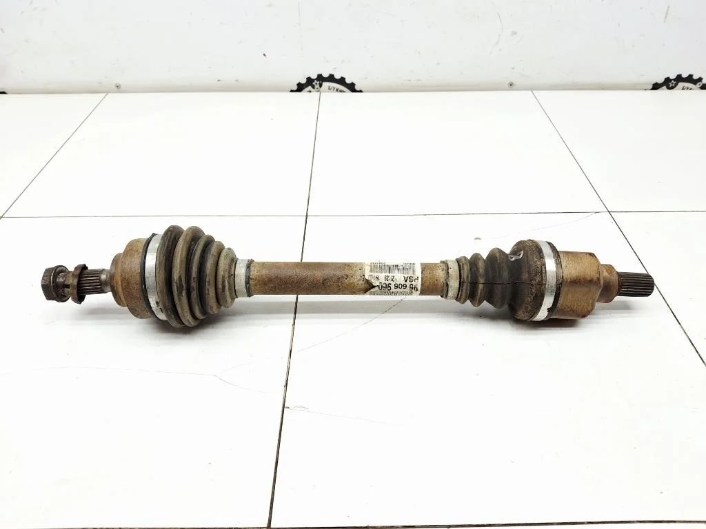 Полуось передняя левая Peugeot 308 2010 T7