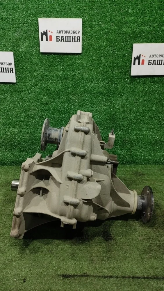 Раздаточная коробка Nissan Patrol 2011 331001LA0D Y62 VK56VD