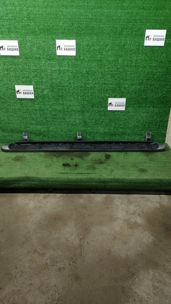 Подножка Nissan Patrol 2011 961011LB0A Y62 VK56VD, левая