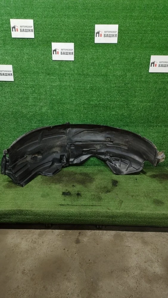 Подкрылок Nissan Patrol 2011 638411LB0A Y62 VK56VD, передний левый
