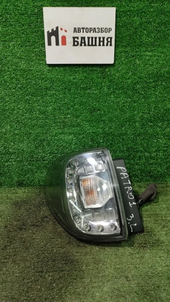 Фонарь наружний Nissan Patrol 2011 265551LB0A Y62 VK56VD, левый