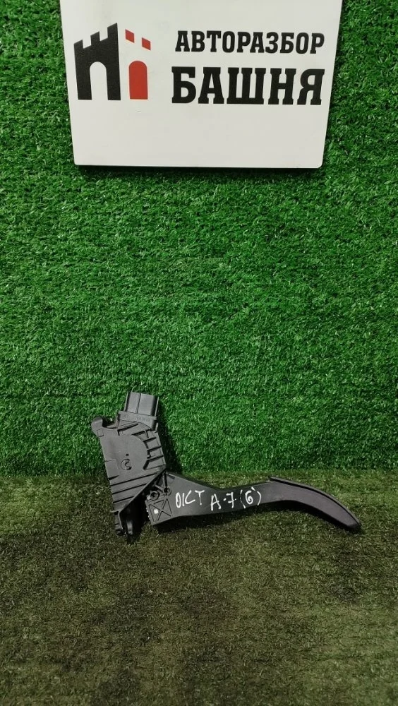 Педаль газа Skoda Octavia 2014 5Q1723503F A7 CJZA