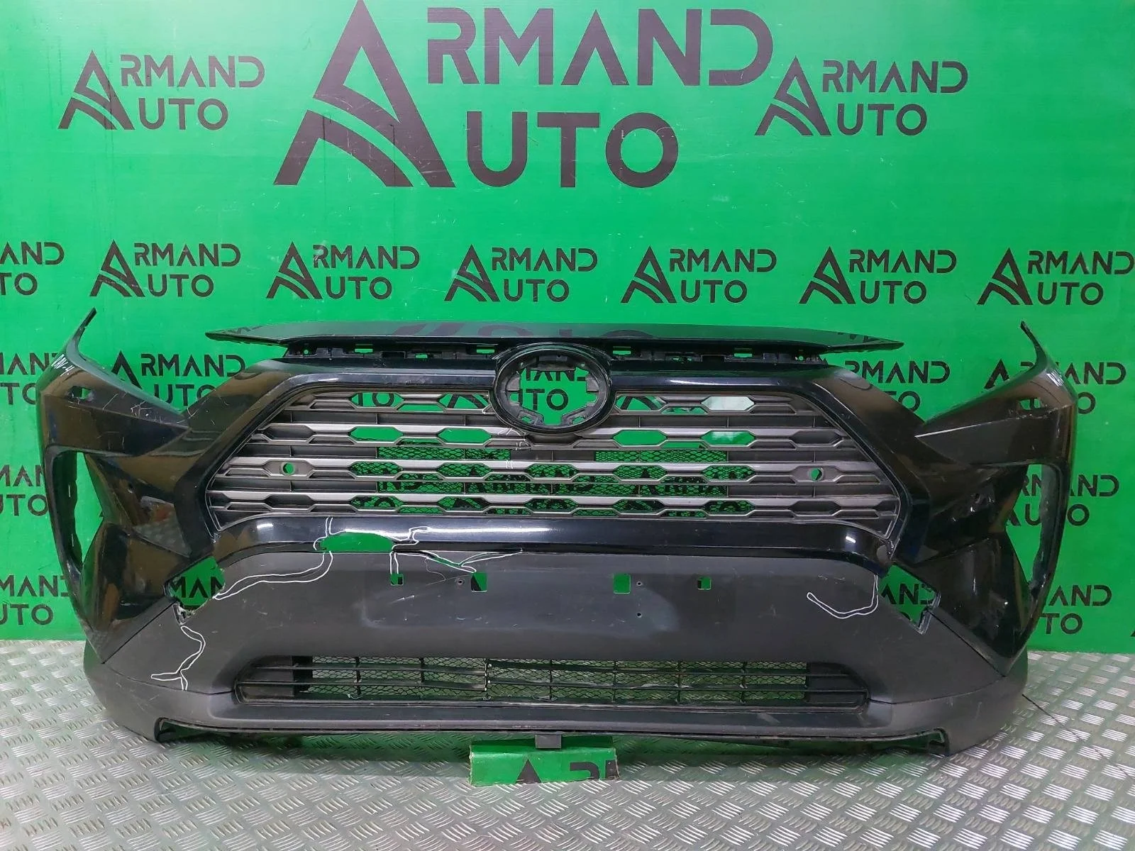 Бампер Toyota RAV4 2018-нв 5 XA50