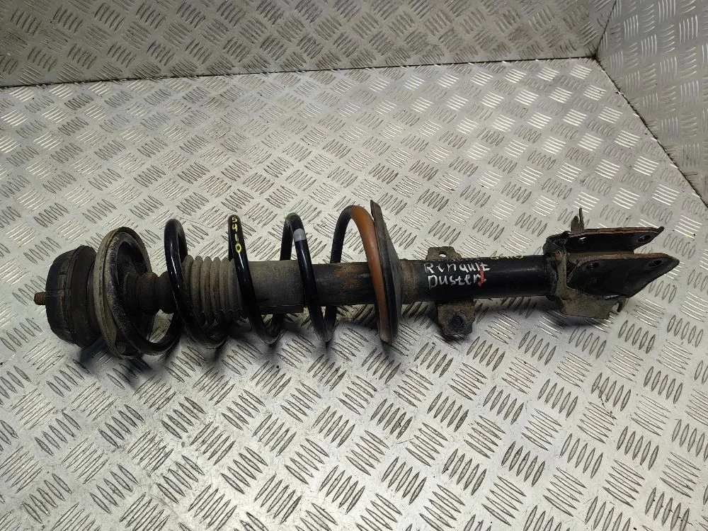 Стойка подвески передняя левая Renault Duster