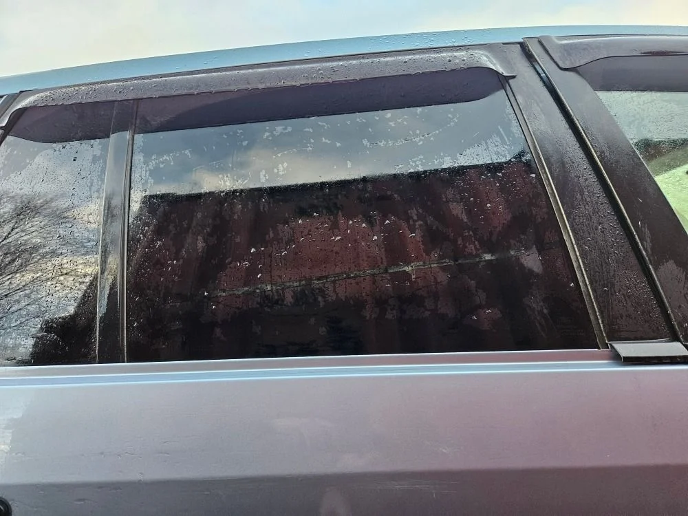 Стекло задней правой двери на Ford Fusion дорест