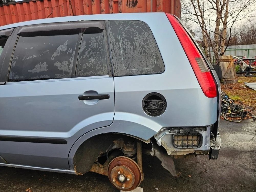 Крыло заднее левое на Ford Fusion дорест