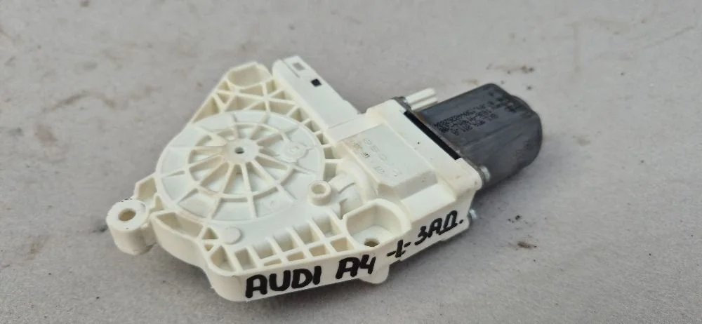 Моторчик стеклоподъемника  Audi A4 (B8) 2007-2015