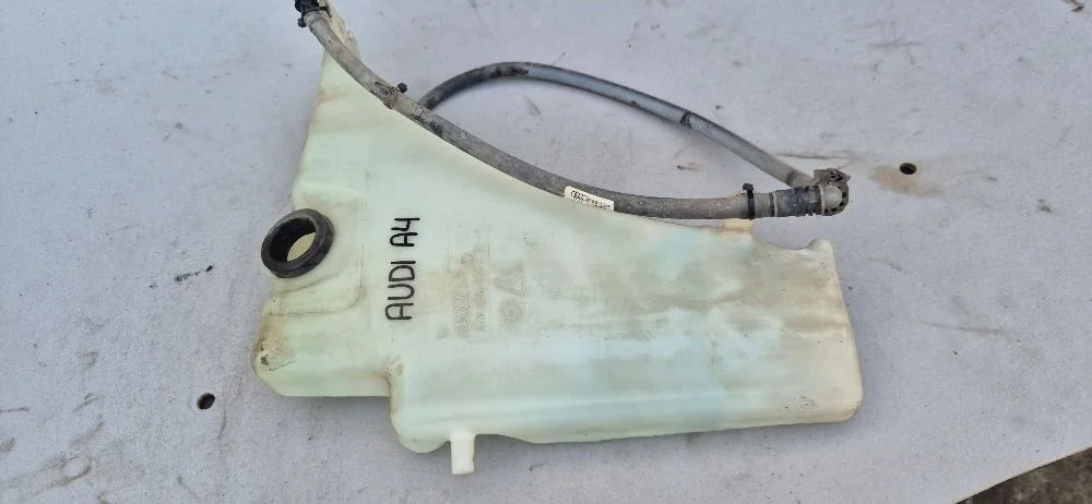 Бачок омывателя лобового стекла для Audi A4 (B8)