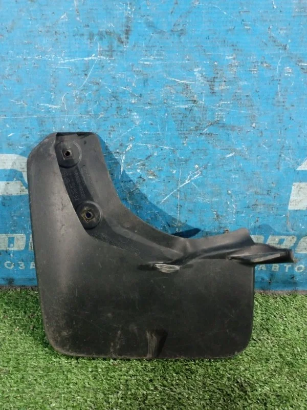 Брызговик задний левый Toyota RAV4 КРОССОВЕР 2018&gt;