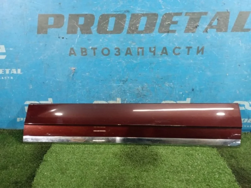 Молдинг двери передний правый Volkswagen Touareg