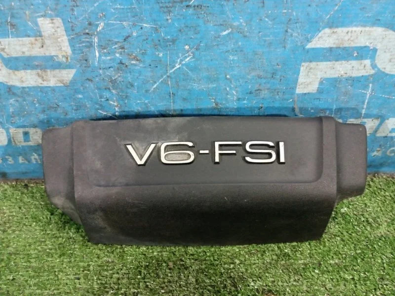 Декоративная крышка двигателя Audi A5 8T 2007-2016