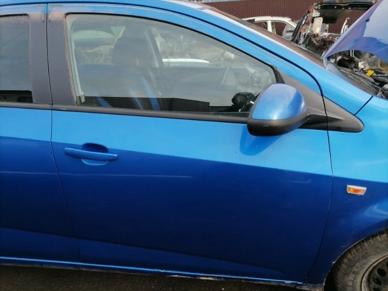 Дверь передняя правая Chevrolet Aveo T300 2011-2015 2013 95940508 СЕДАН 1.6 F16D4 116 Л/С
