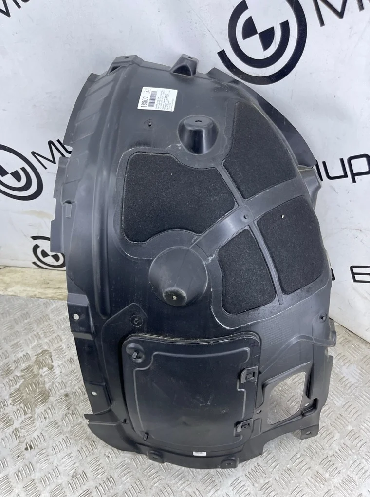 Подкрылок BMW X7 xDrive40i LCI 2023 G07