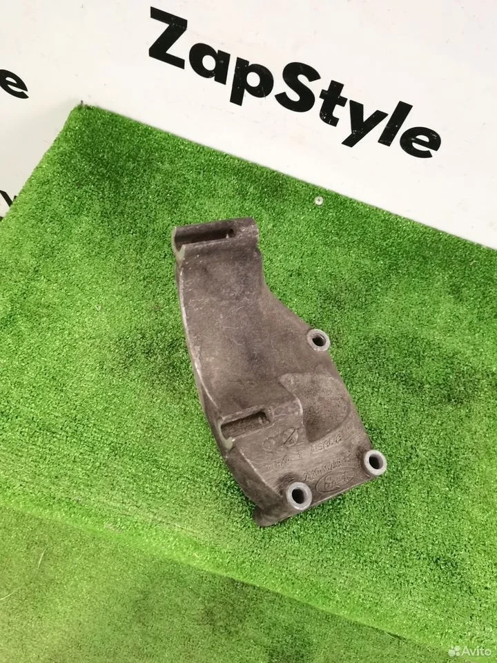 Кронштейн генератора ford tourneo connect i