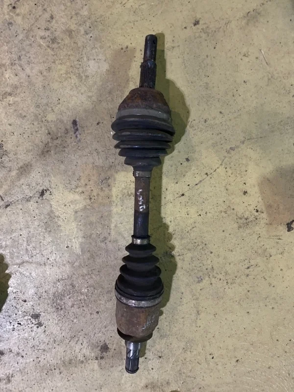 Привод Nissan Pathfinder 2008 39100EB300 R51 YD25DDTI, передний правый