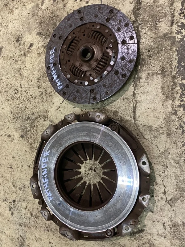 Комплект сцепления Nissan Pathfinder 2008 30100JS10B R51 YD25DDTI