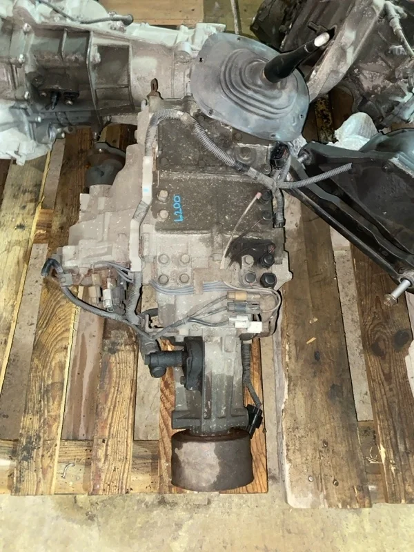 Раздатка Mitsubishi L 200 2013 3242A027 KB4T 4D56