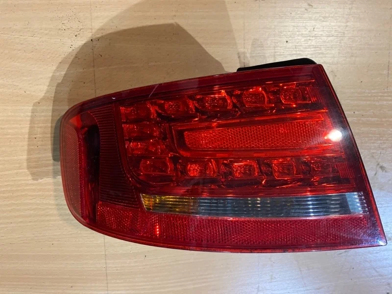 Фонарь Audi A4 2010 8K5945095K B8 CDH, левый