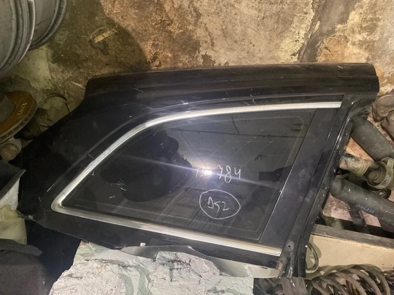Форточка кузова Audi Q7 2008 4L0845300 4LB BUG, задняя правая