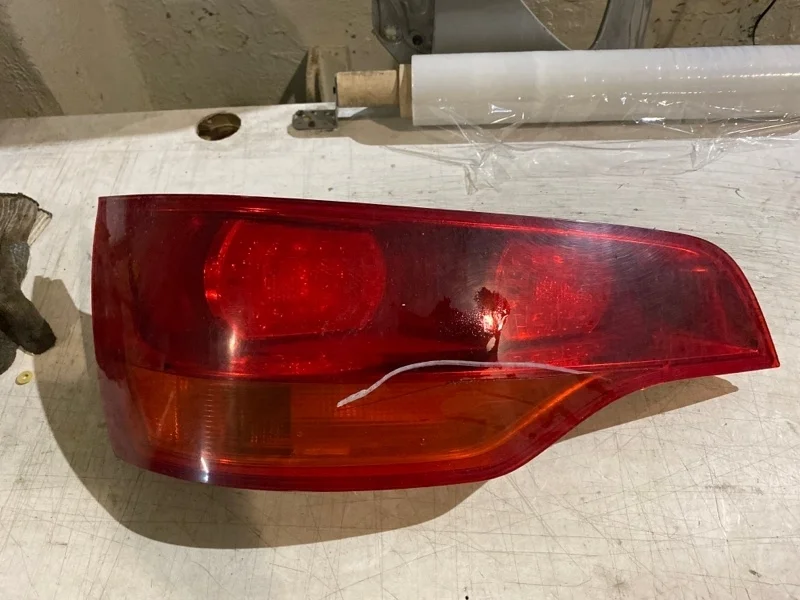 Фонарь Audi Q7 2008 4L0945093 4LB BUG, задний левый