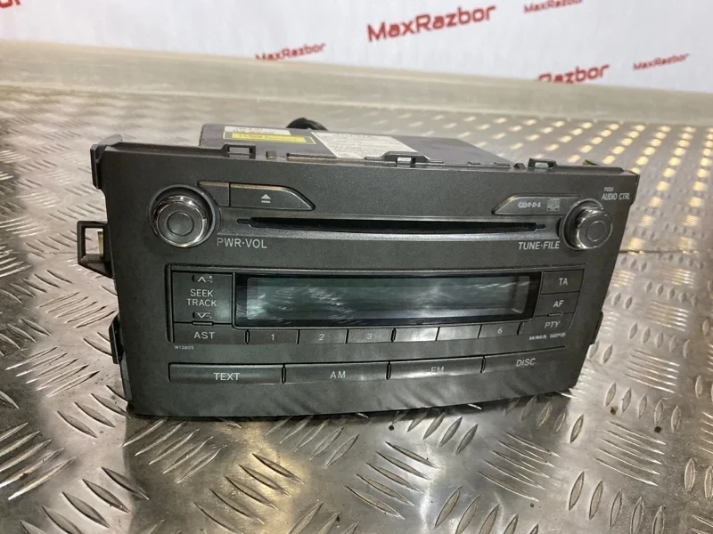 Магнитола Toyota Auris 8612002520 E150 1ZR-FE