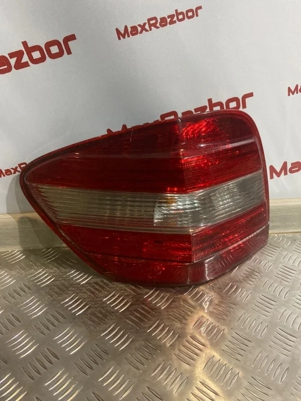 Фонарь Mercedes Benz Ml 320 A1649060900 W 164 OM 642, задний левый