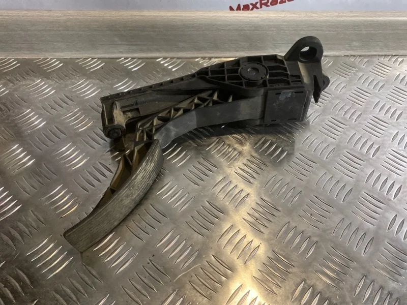 Педаль газа Mercedes Benz Ml 320 A1643000004 W 164 OM 642