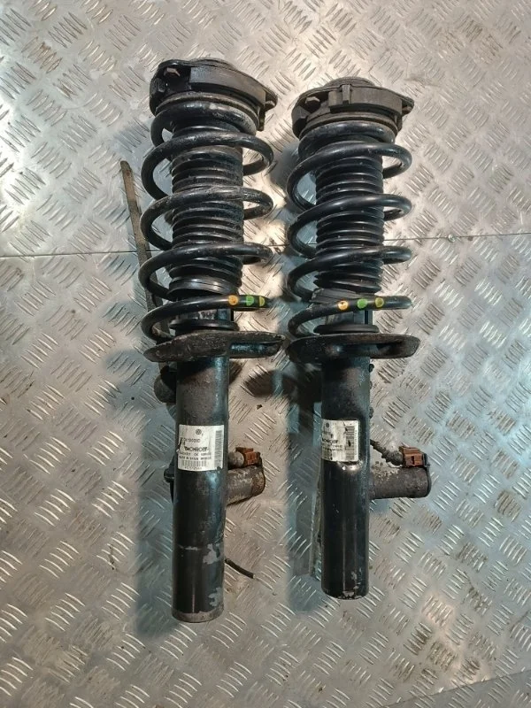 Стойки Volkswagen Passat Cc 2015 3C0413031D B6 CCZB, передние