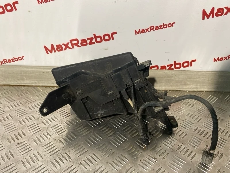 Блок предохранителей Toyota Rav4 8274242030 XA30 1AZ-FE