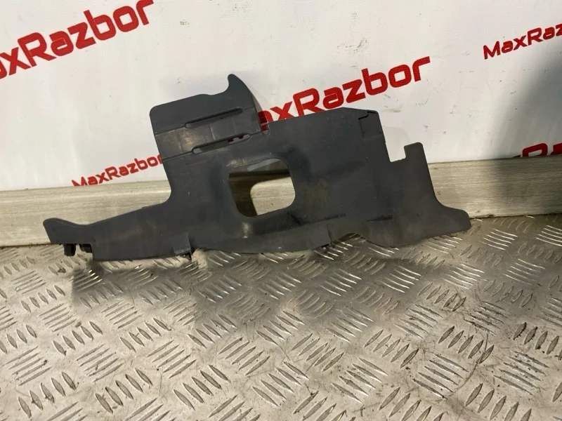 Дефлектор радиатора Toyota Rav4 5329342010 XA30 1AZ-FE, правый