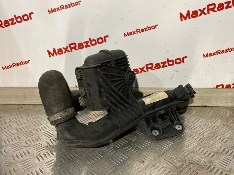Патрубок воздушный Audi Q5 8K0129955A 8RB CNCB