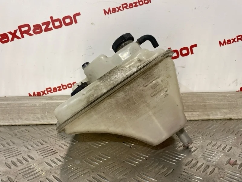 Бачок расширительный Toyota Land Cruiser Prado 1647050140 J120 1KD-FTV