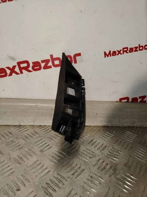 Кронштейн бампера Volkswagen Tiguan 2010 5N0807183B NF CTHA, передний левый