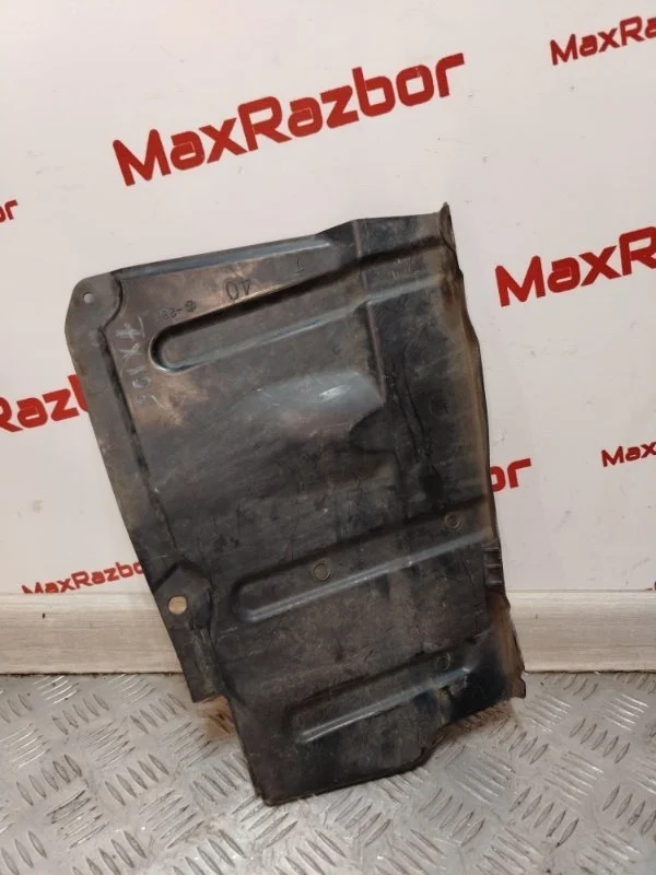 Пыльник моторного отсека Toyota Rav4 2013 5144342010 XA40 2AD-FTV, правый