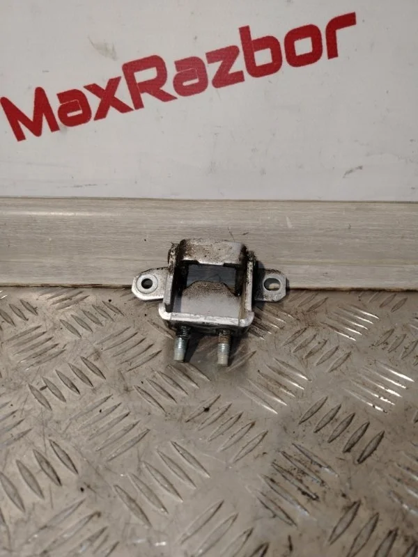 Петля двери Suzuki Sx4 2013 6932063J00 SX4 CLASSIC M15A, левая