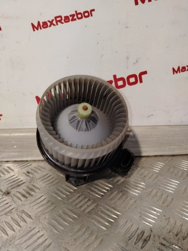 Мотор печки Suzuki Sx4 2013 7415080J00 SX4 CLASSIC M15A