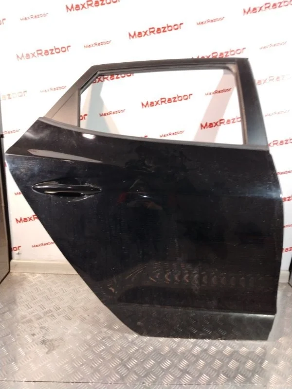 Дверь Hyundai Ix35 770042Y011 LM, задняя правая