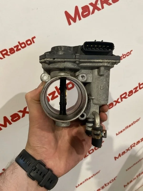 Дроссельная заслонка Toyota Rav4 2013 261000R020 XA40 2AD-FTV