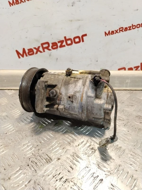 Компрессор кондиционера Opel Astra J 2010 13250604 P10 A16XER