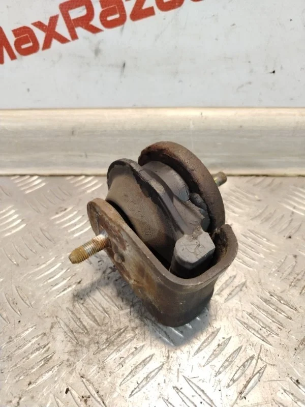 Опора ДВС Suzuki Grand Vitara 1161065J10 JT J20A