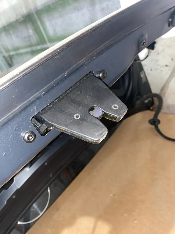 Замок крышки багажника Bmw 3 2009 51247840617 E90 N52B25A