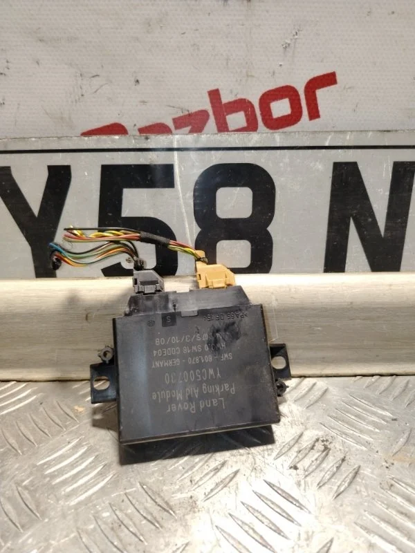 Блок управления парктрониками Land Rover Discovery 3 YWC500730 L319 276DT