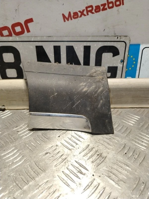 Накладка крыла Volkswagen Touareg 7L6854959 GP, передняя левая