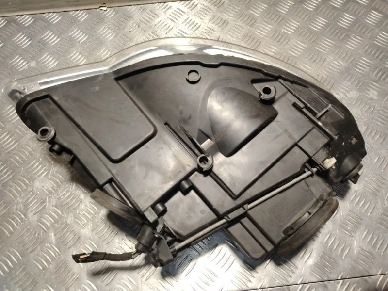 Фара Volkswagen Touareg 7L6941031A GP, передняя левая