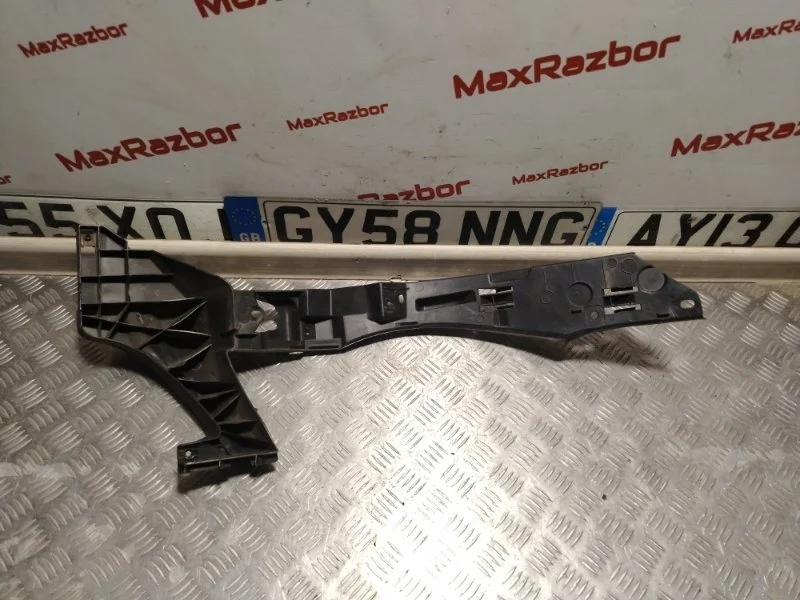 Кронштейн бампера Volkswagen Touareg 7L6807183 GP, передний левый