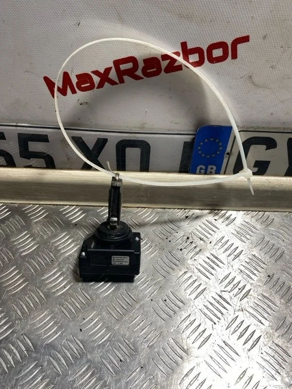 Замок зажигания Volkswagen Touareg 3D0905865E GP